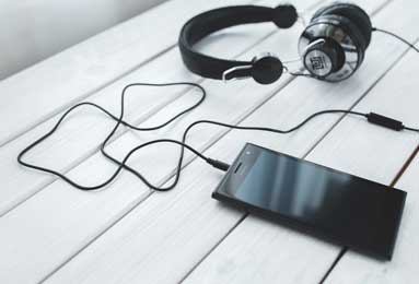 身价狂飙3倍！曼城核心仅值1500万？前主席曝内幕，真相惊人